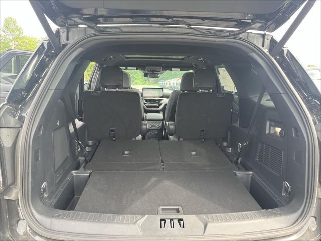 new 2025 Ford Explorer car, priced at $48,437