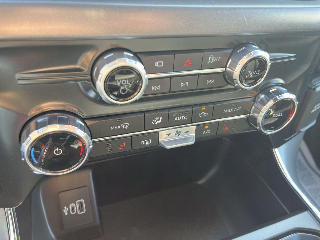 new 2025 Ford F-150 car, priced at $56,571