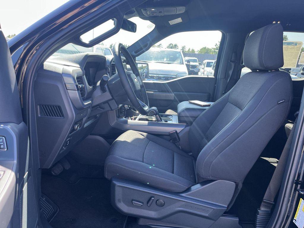 new 2025 Ford F-150 car, priced at $54,315