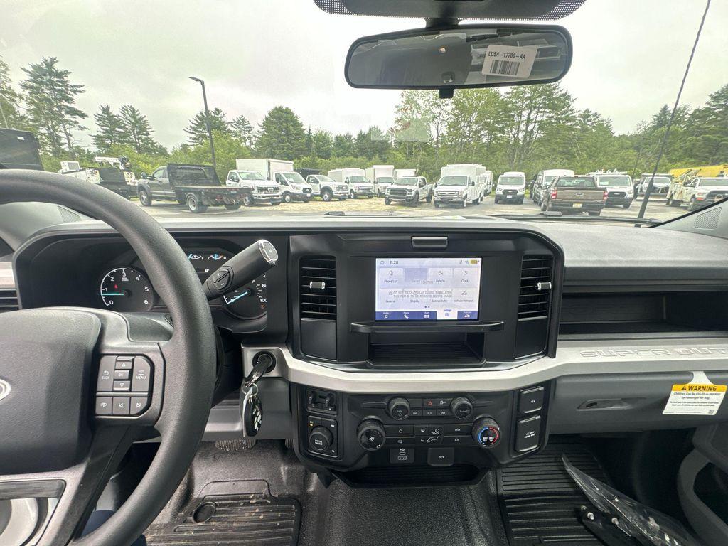 new 2025 Ford F-350 car, priced at $78,315