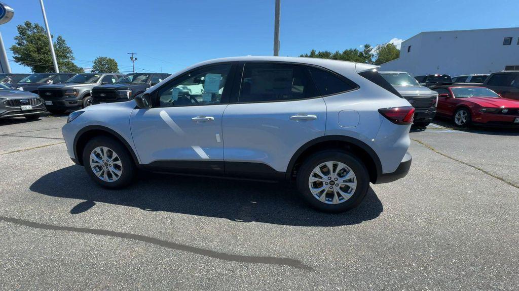 new 2025 Ford Escape car, priced at $31,669