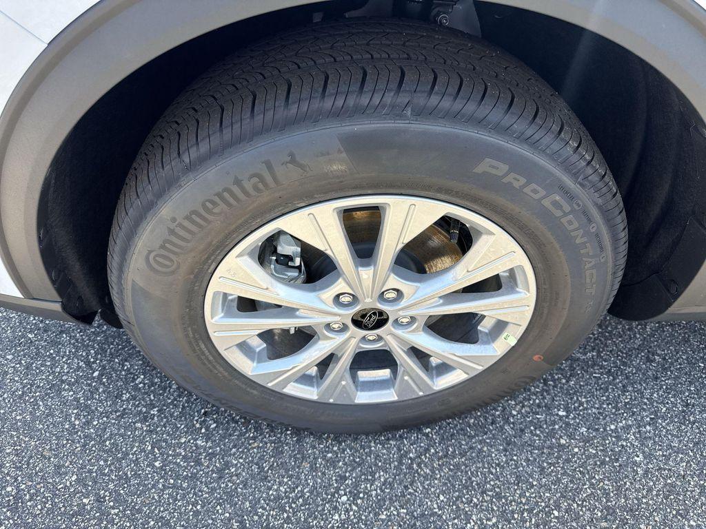 new 2025 Ford Escape car, priced at $31,669