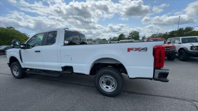 new 2025 Ford F-250 car, priced at $53,258