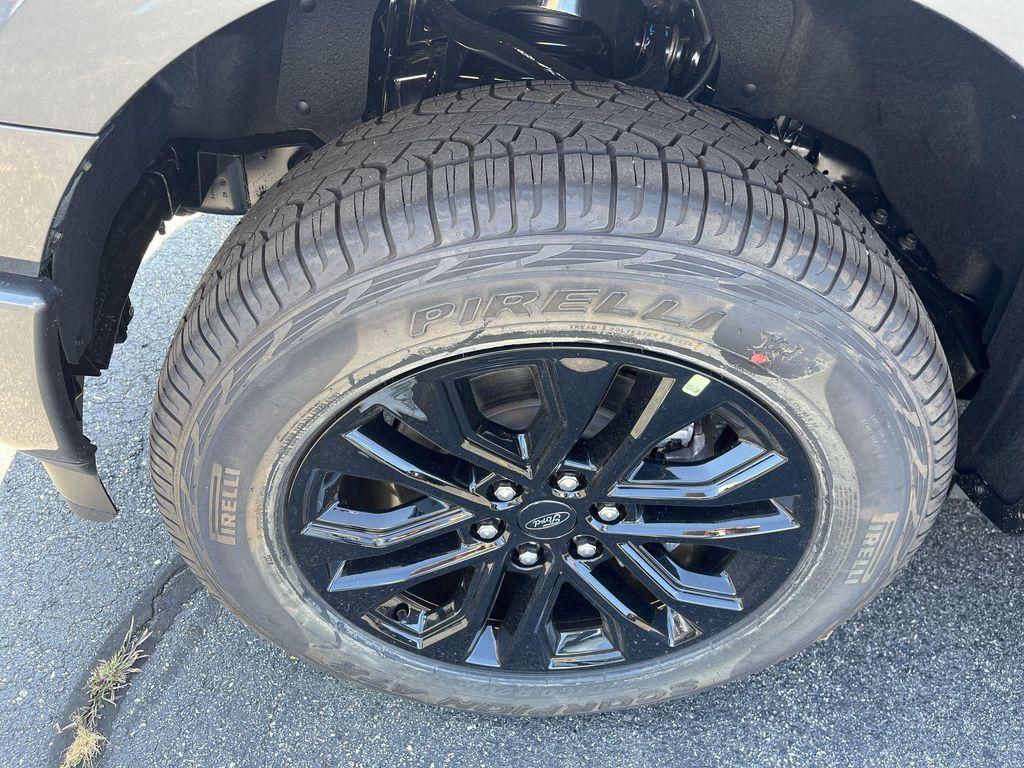 new 2025 Ford F-150 car, priced at $55,643