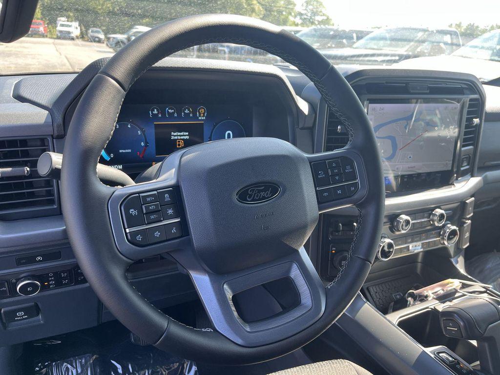 new 2025 Ford F-150 car, priced at $55,643