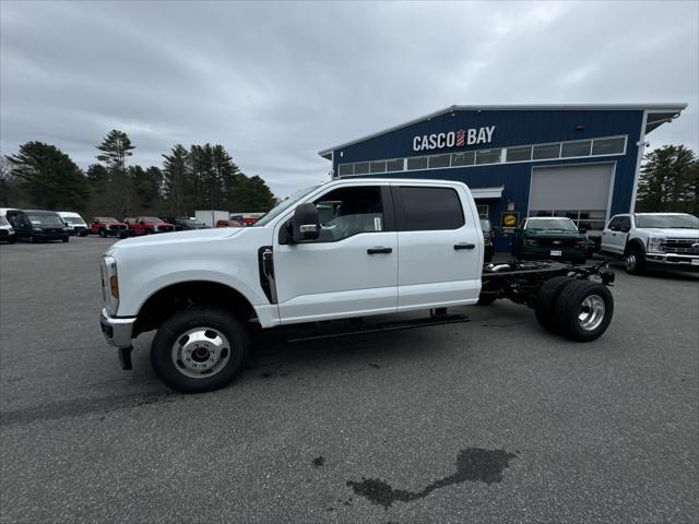 new 2025 Ford F-350 car, priced at $64,010