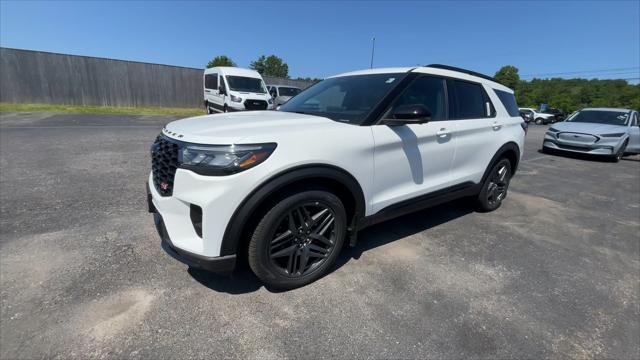new 2025 Ford Explorer car, priced at $58,546