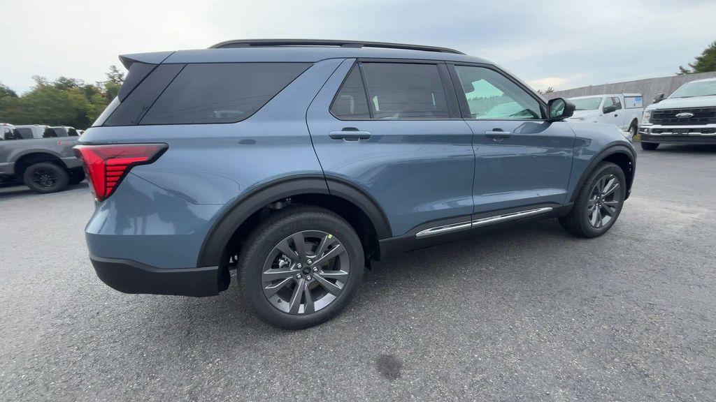 new 2025 Ford Explorer car, priced at $48,338