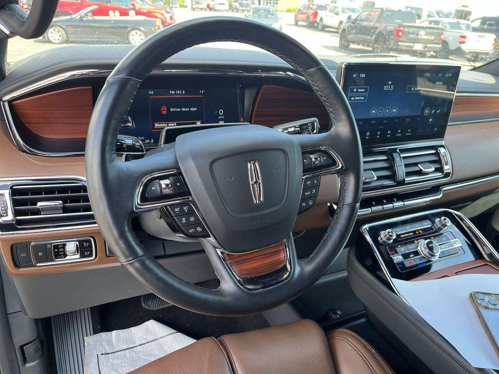 used 2024 Lincoln Navigator car, priced at $77,985