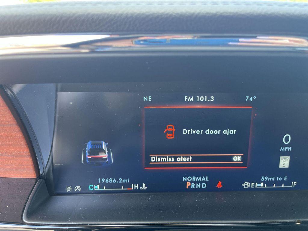 used 2024 Lincoln Navigator car, priced at $77,985