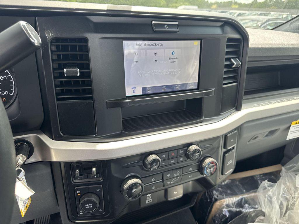 new 2025 Ford F-350 car, priced at $54,729