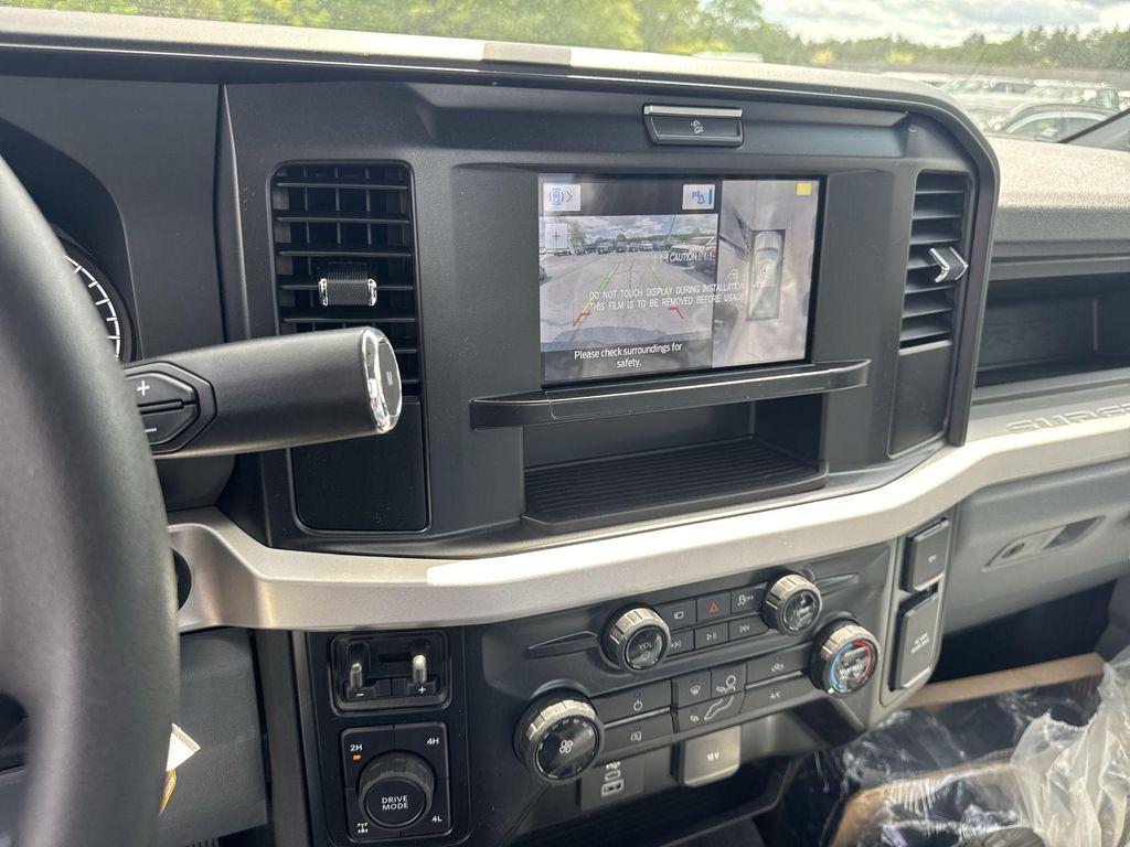 new 2025 Ford F-350 car, priced at $54,729