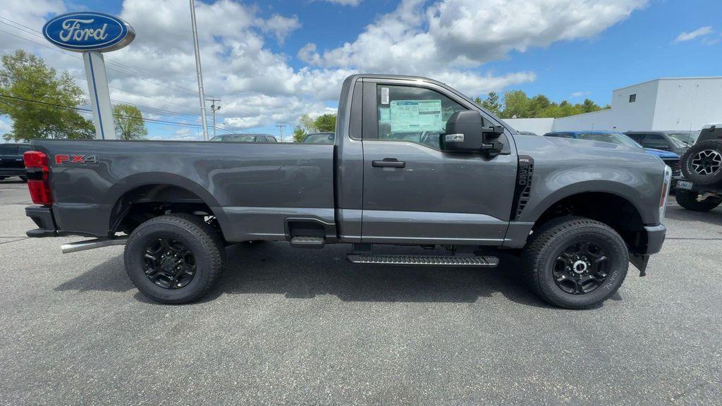 new 2025 Ford F-350 car, priced at $54,729
