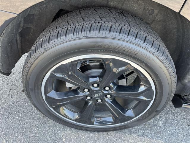 used 2024 Ford Expedition car, priced at $67,985