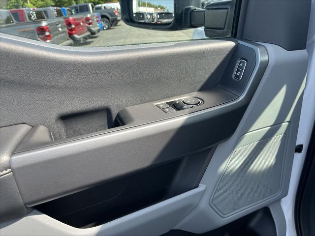 new 2025 Ford F-350 car, priced at $54,569