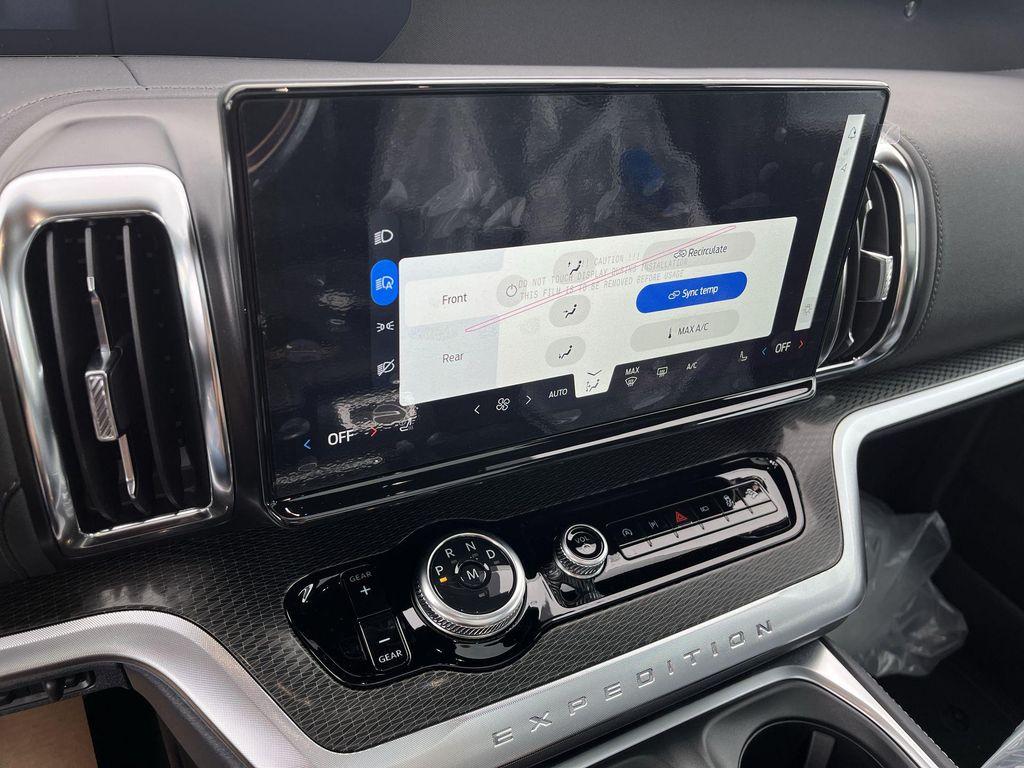 new 2025 Ford Expedition car, priced at $81,813