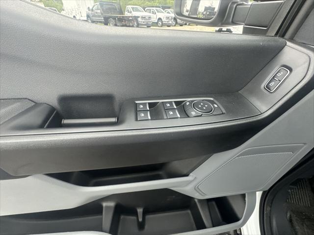 new 2025 Ford F-350 car, priced at $76,265