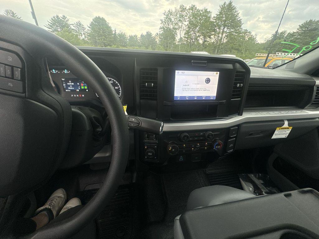 new 2025 Ford F-350 car, priced at $76,265