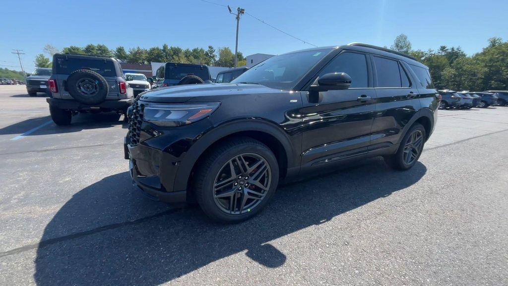 new 2025 Ford Explorer car, priced at $50,380