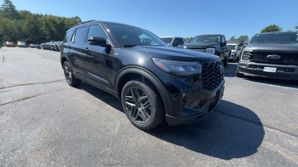 new 2025 Ford Explorer car, priced at $50,380