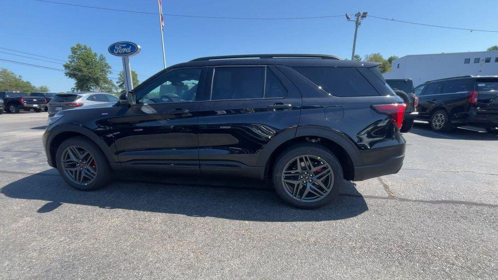 new 2025 Ford Explorer car, priced at $50,380