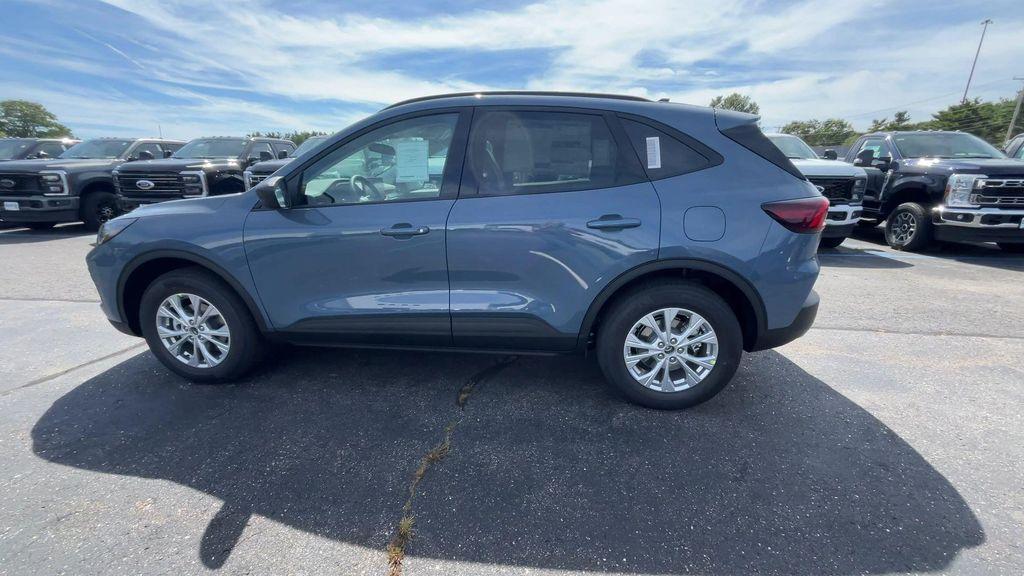 new 2025 Ford Escape car, priced at $31,546