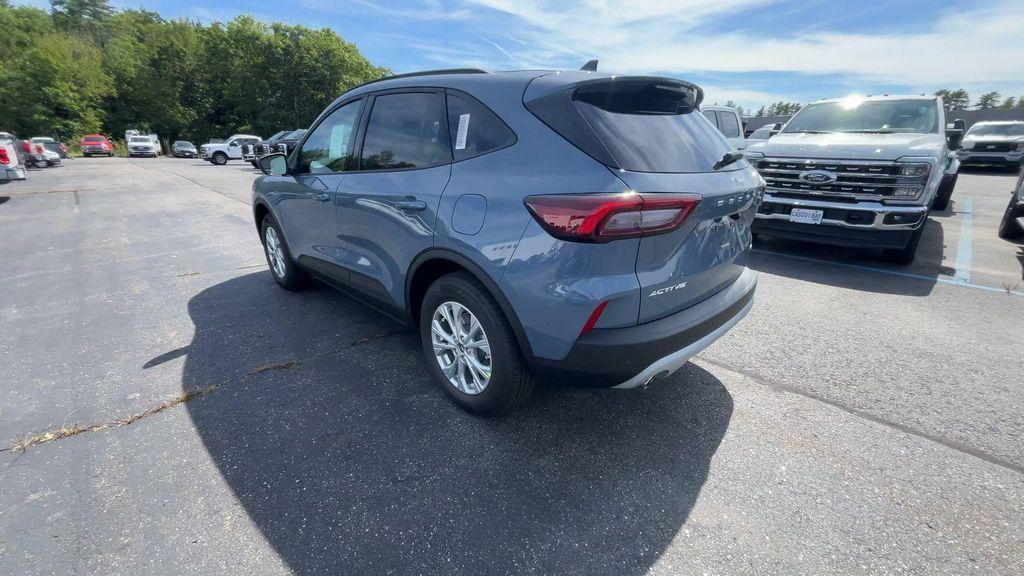 new 2025 Ford Escape car, priced at $31,546