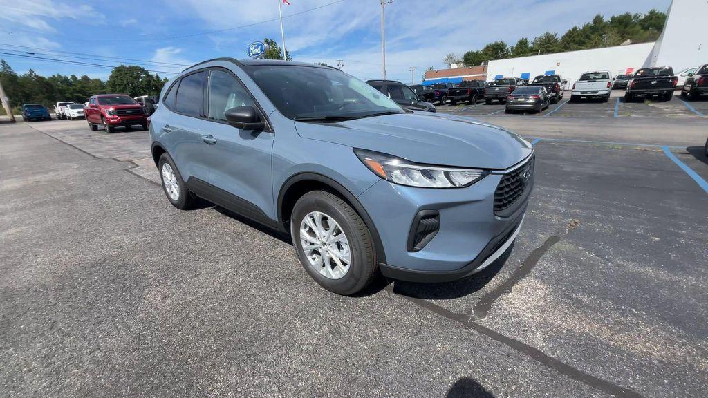 new 2025 Ford Escape car, priced at $31,546