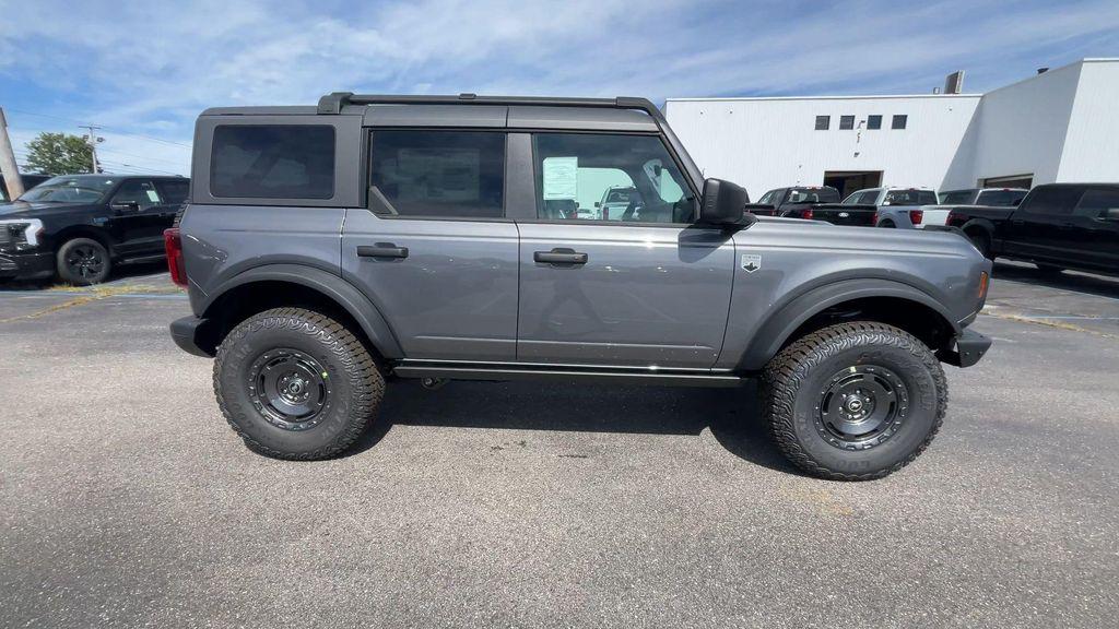 new 2025 Ford Bronco car, priced at $54,524