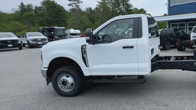 new 2025 Ford F-350 car, priced at $60,040