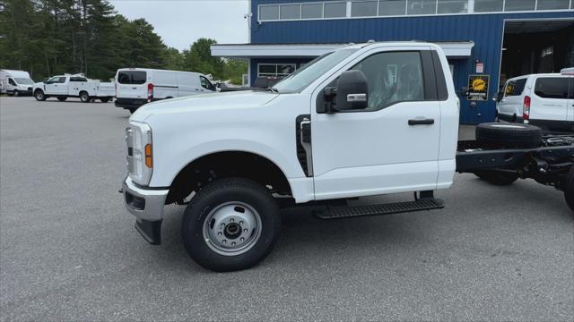 new 2025 Ford F-350 car, priced at $60,040