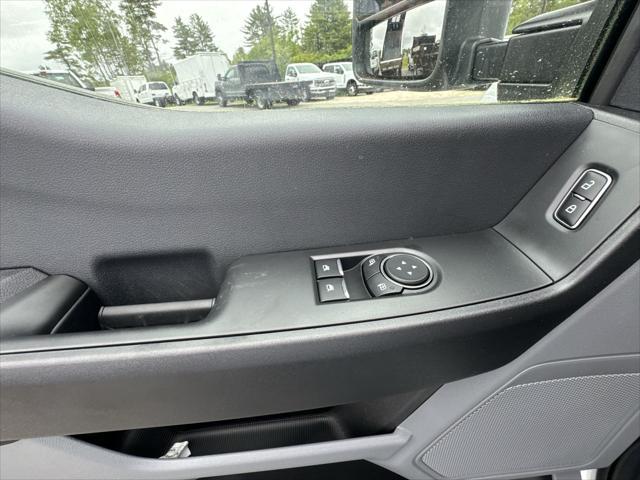 new 2025 Ford F-350 car, priced at $60,040