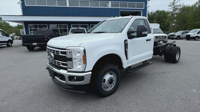 new 2025 Ford F-350 car, priced at $60,040