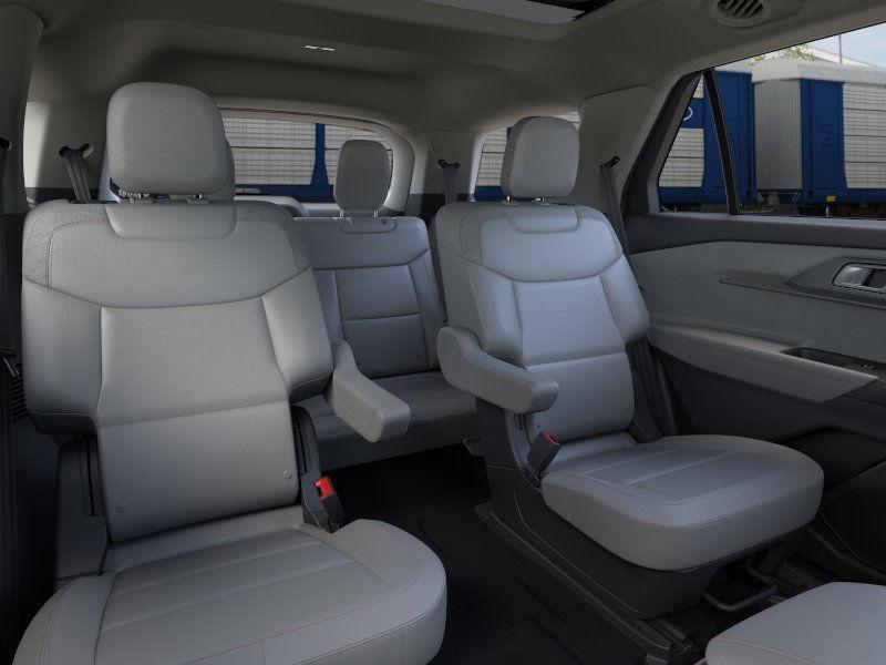 new 2025 Ford Explorer car, priced at $48,658