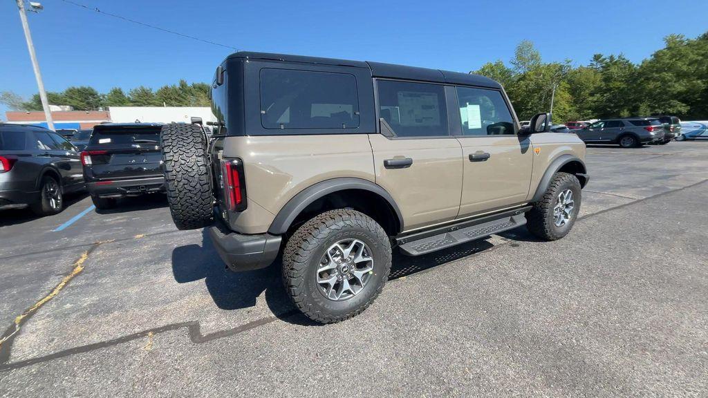 new 2025 Ford Bronco car, priced at $58,539