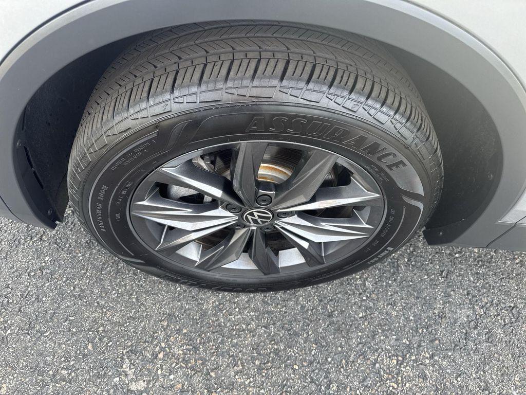 used 2024 Volkswagen Tiguan car, priced at $28,985