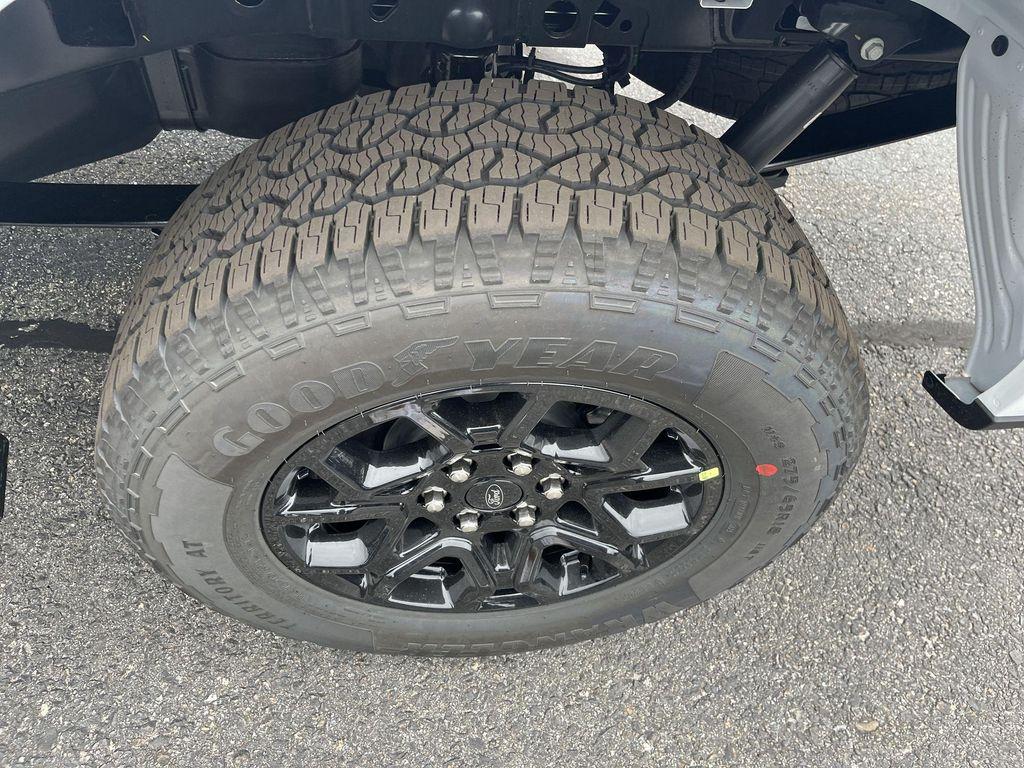 new 2025 Ford F-150 car, priced at $44,142