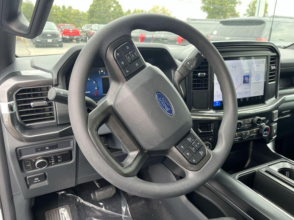 new 2025 Ford F-150 car, priced at $44,142