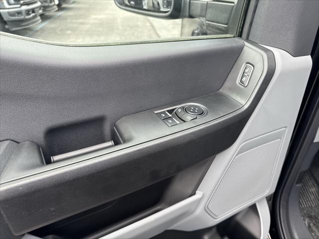 new 2025 Ford F-250 car, priced at $50,142