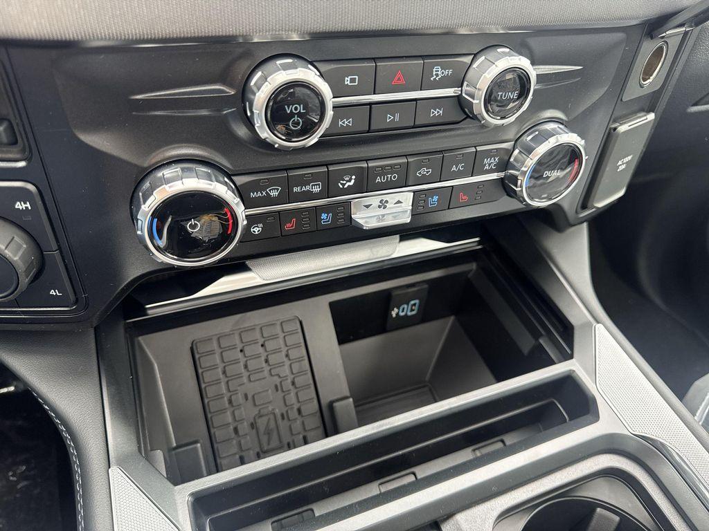 new 2025 Ford F-250 car, priced at $81,095