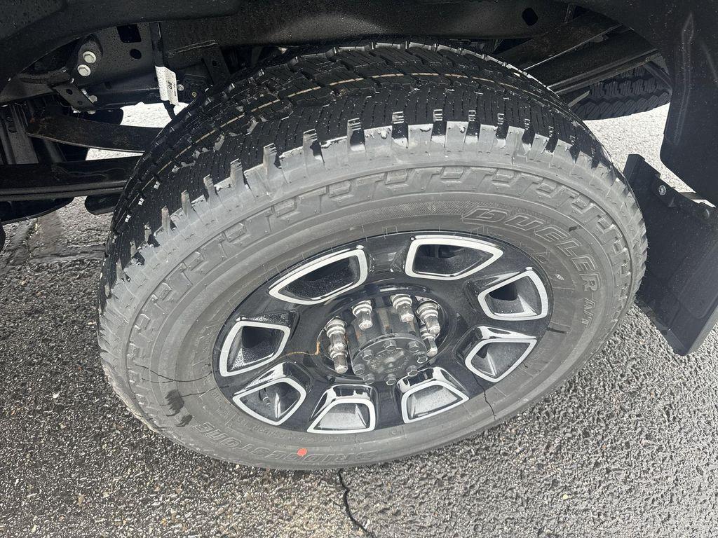 new 2025 Ford F-250 car, priced at $81,095