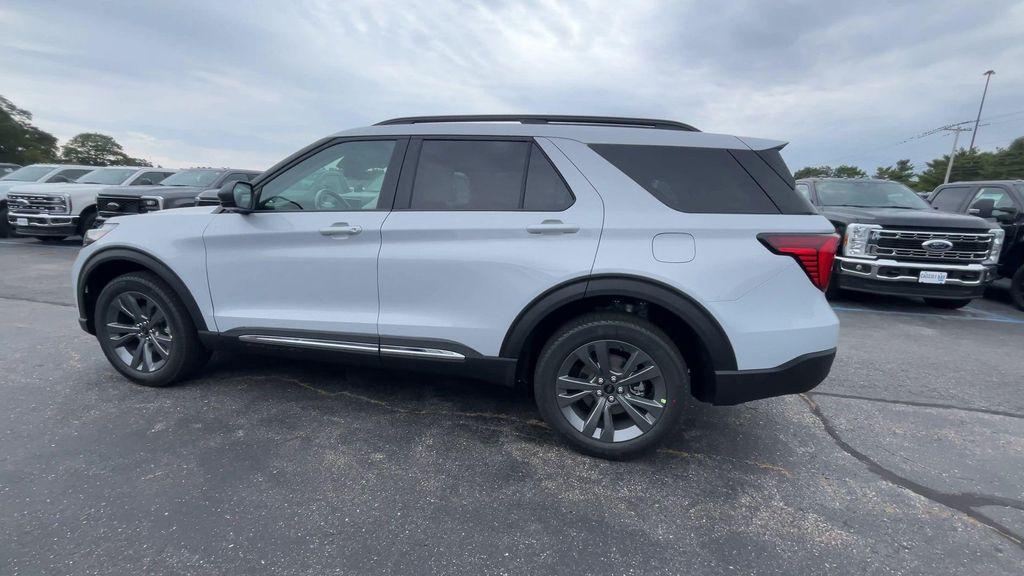 new 2025 Ford Explorer car, priced at $47,873
