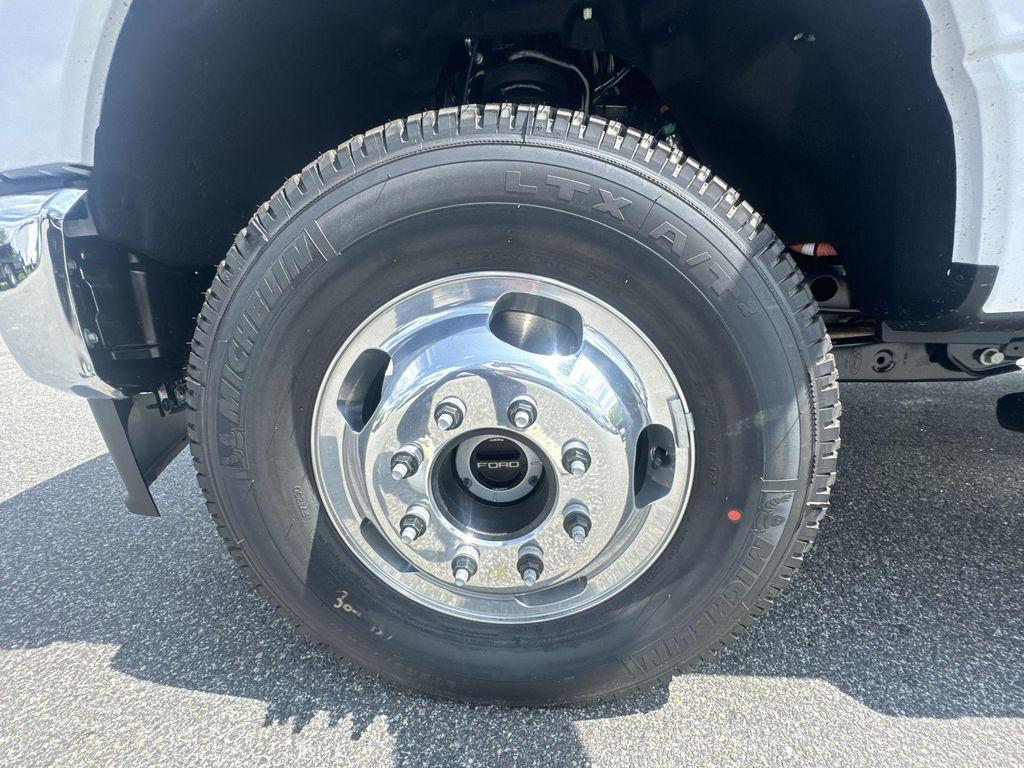 new 2025 Ford F-350 car, priced at $64,010