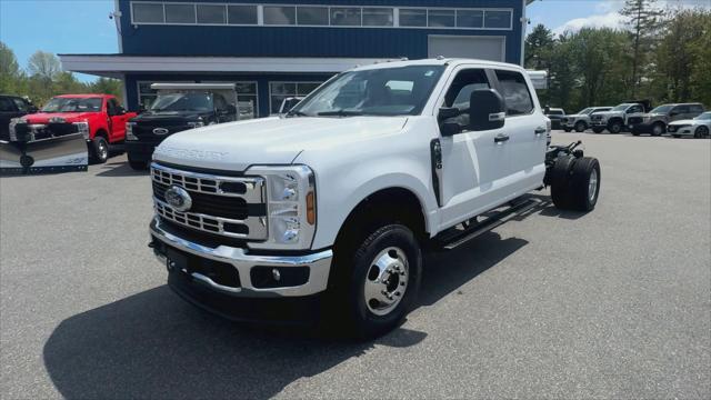 new 2025 Ford F-350 car, priced at $64,010