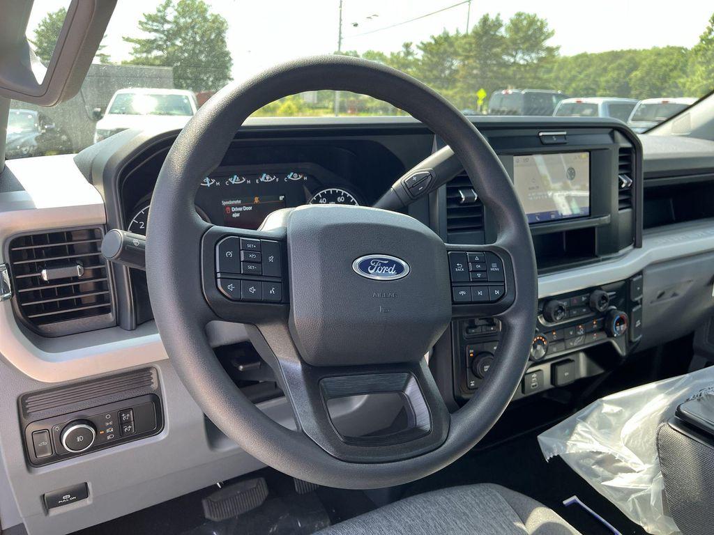 new 2025 Ford F-350 car, priced at $53,407
