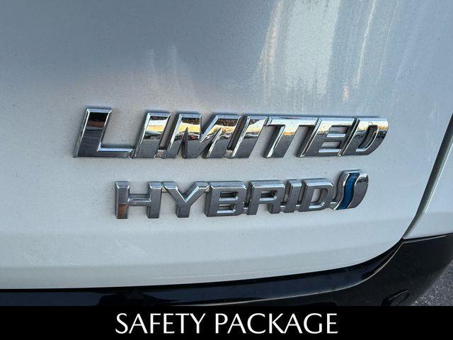 used 2023 Toyota Sienna car, priced at $46,777