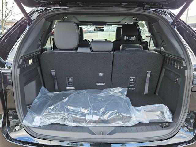 new 2025 Mazda CX-90 car, priced at $53,302