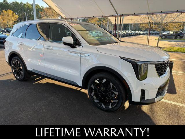 used 2025 Kia Sorento car, priced at $34,777