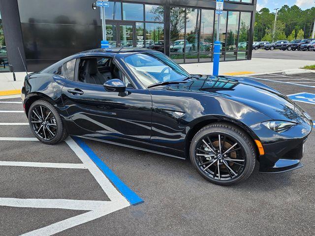 new 2025 Mazda MX-5 Miata RF car, priced at $39,259