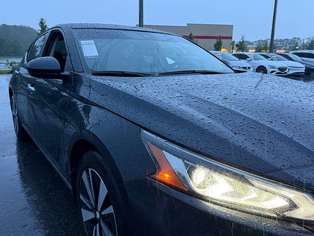 used 2022 Nissan Altima car, priced at $19,977